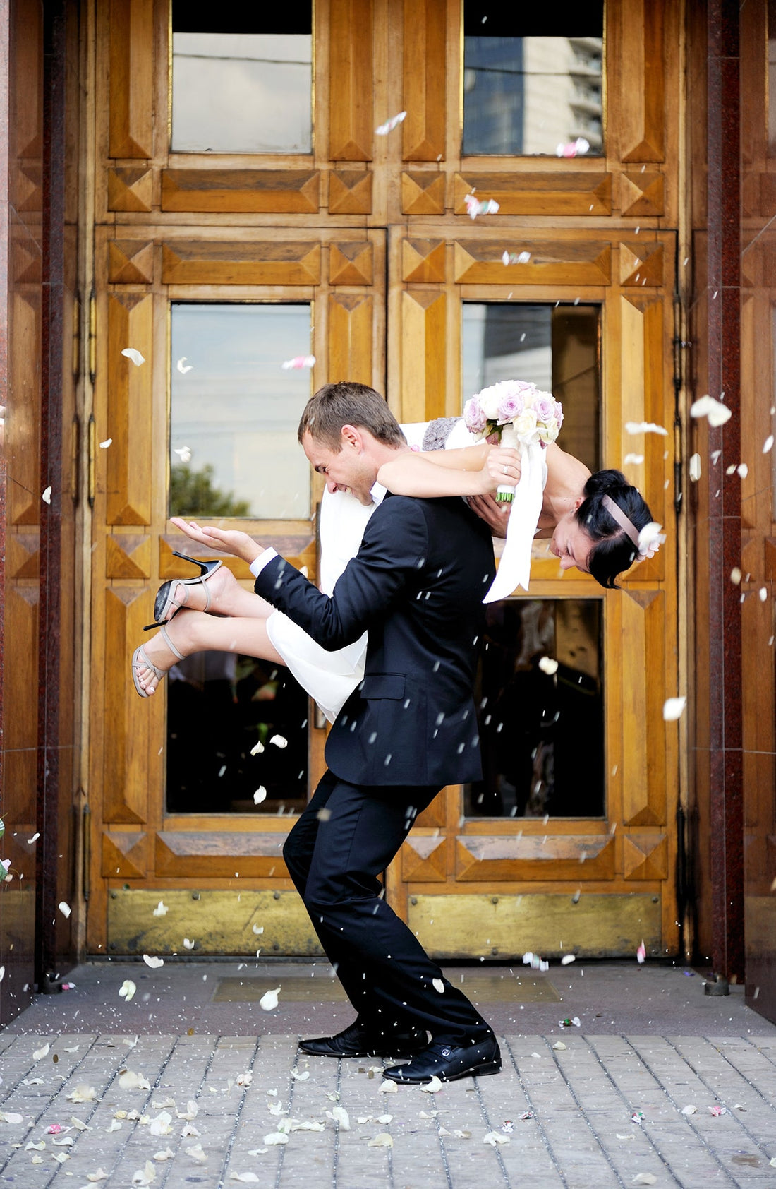 Top Wedding Trends, Both Minimalist And Opulent