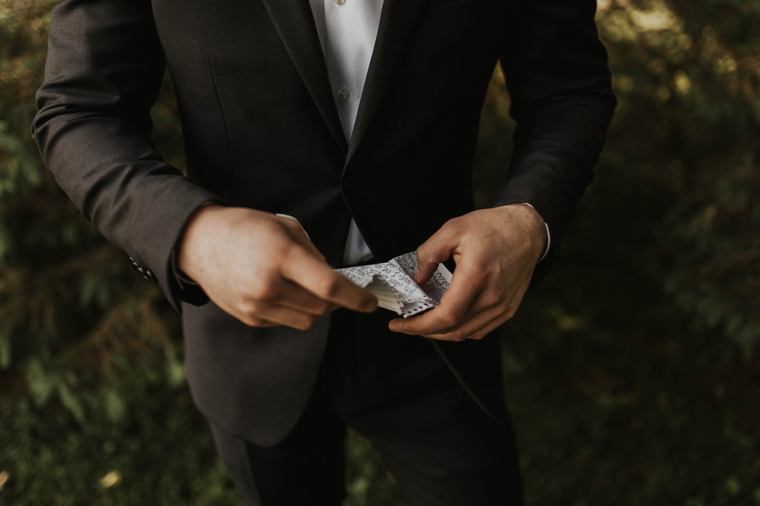 5 Simple Steps To Write Your Own Vows